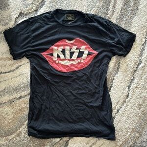 Retrobrand LA Kiss tee